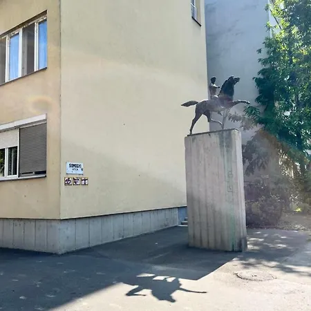 Dom-sellohaz * Szeged